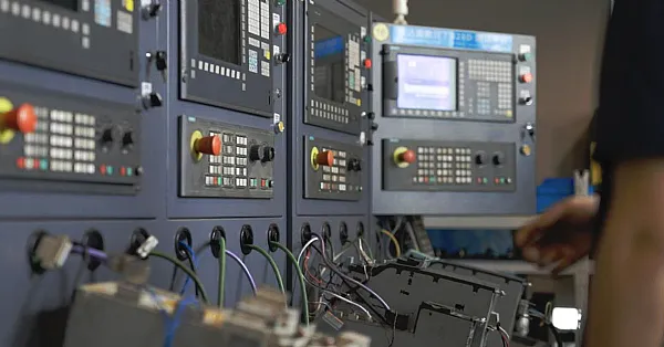 Испытательные стенды Siemens: обеспечение тестирования приводов с помощью систем SINUMERIK