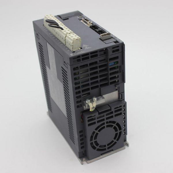 MR-J3-200B - 61720